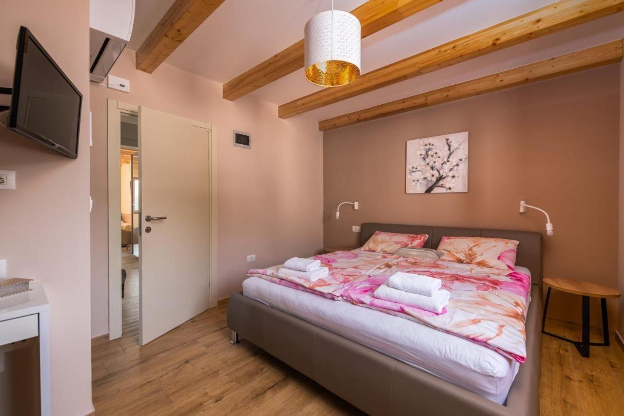 Villa Porto Krnica Buitenkant foto