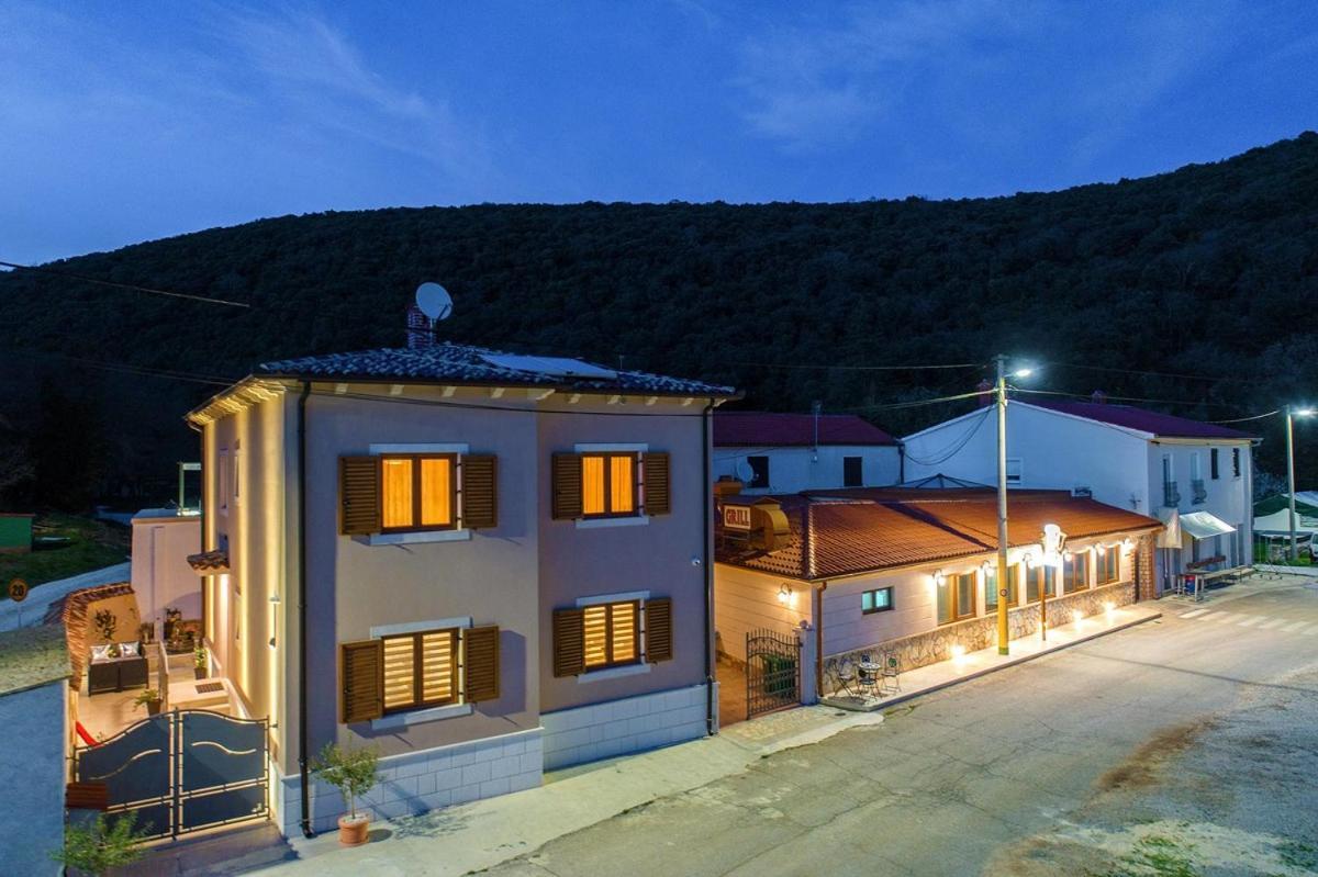 Villa Porto Krnica Buitenkant foto